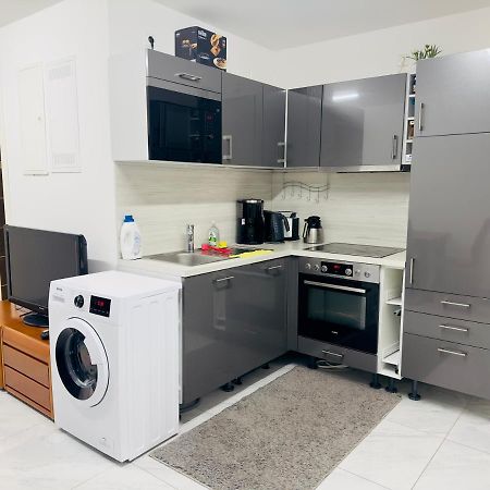 Fully Equipped Apartment 3 Rooms 5 Bed ฮัมบูร์ก ภายนอก รูปภาพ