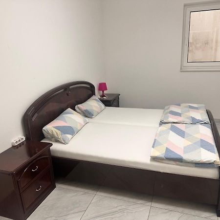 Fully Equipped Apartment 3 Rooms 5 Bed ฮัมบูร์ก ภายนอก รูปภาพ